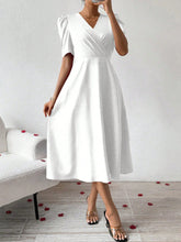 Effortlessly Chic: Solid Color V-Neck A-Line Dress with Waist Belt