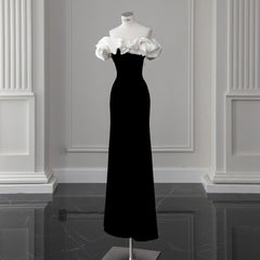 SLIT MIDI DRESS IN BLACK AND WHIRT