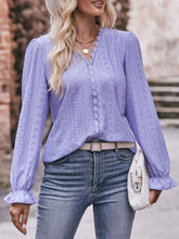 Stylish Stitching Lace V-Neck Long Sleeve T-Shirt