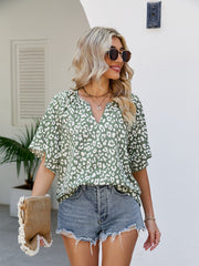 Leopard Print Short Sleeve Relaxed V-Neck T-Shirt