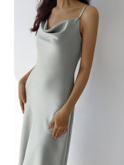 Texture Satin Swing Collar Temperament Suspender