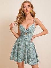 Daisy Dreams: Twist Peekaboo Front Tie Back Floral Sundress