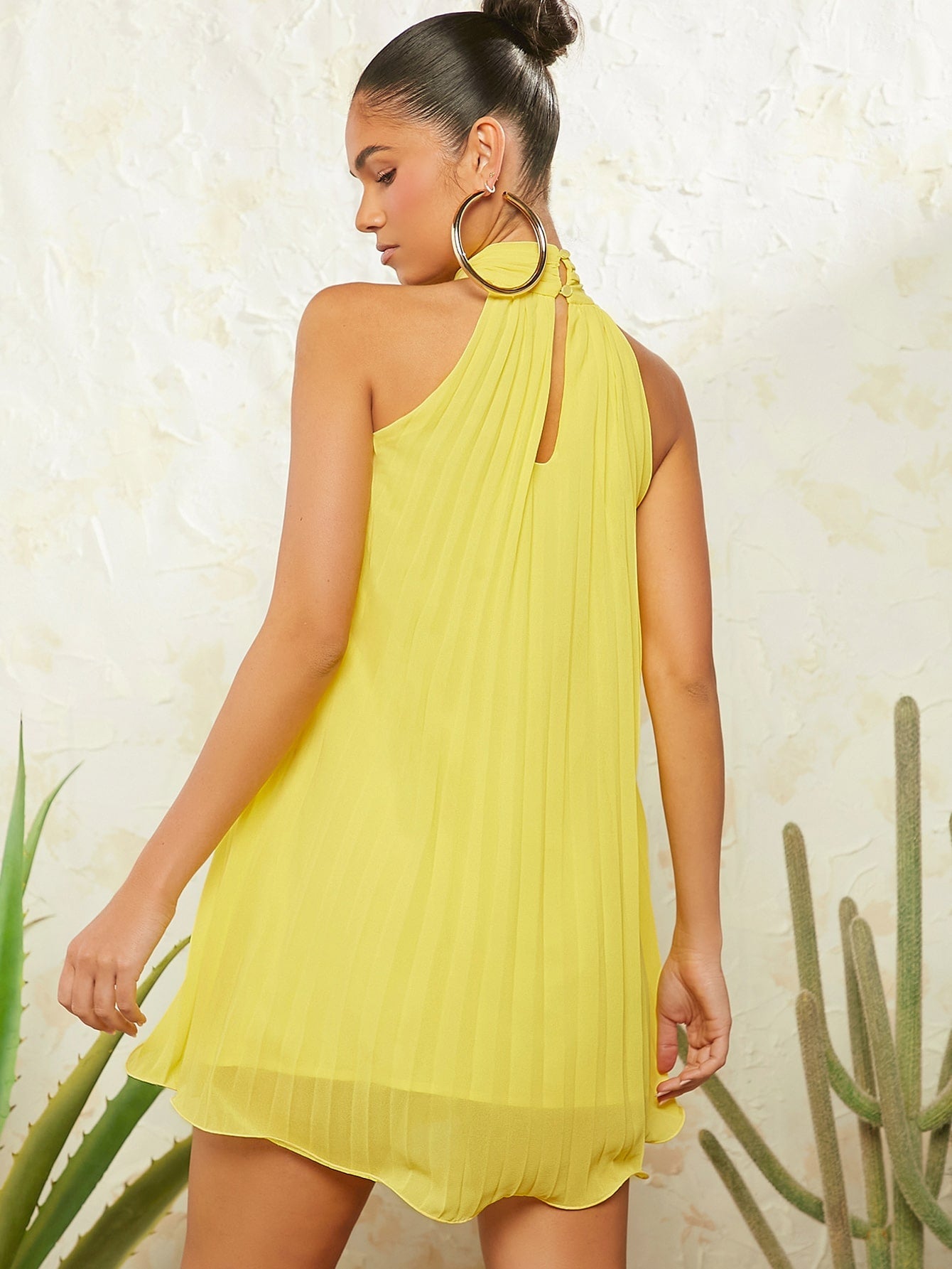 Elegant Haute Neck Tie Pleated Dress - Perfect for Any Occasion