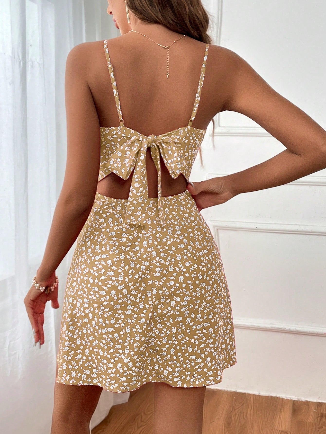 Ditsy Floral Print Cami Dress: Vacation Ready for Spring Break