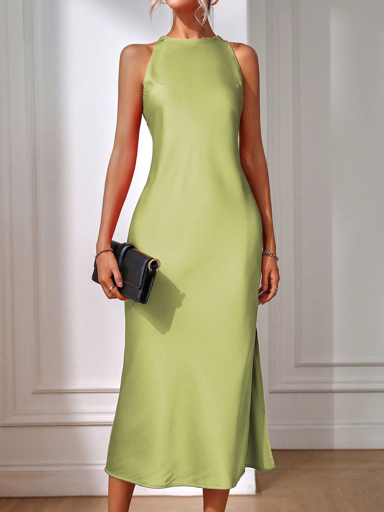 Elegant and Timeless: Classic Solid Color Keyhole Back Dress