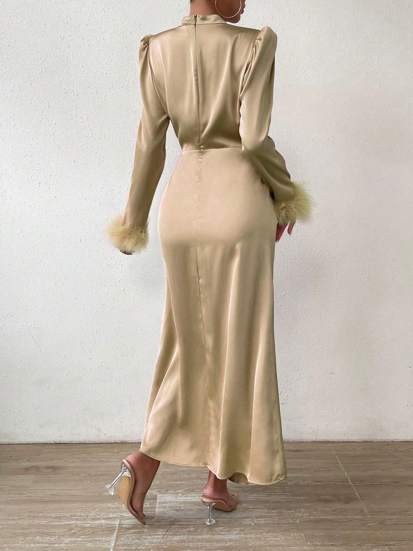 Flirty and Fabulous: Pleated Puff Sleeve Turkey Feather Dress