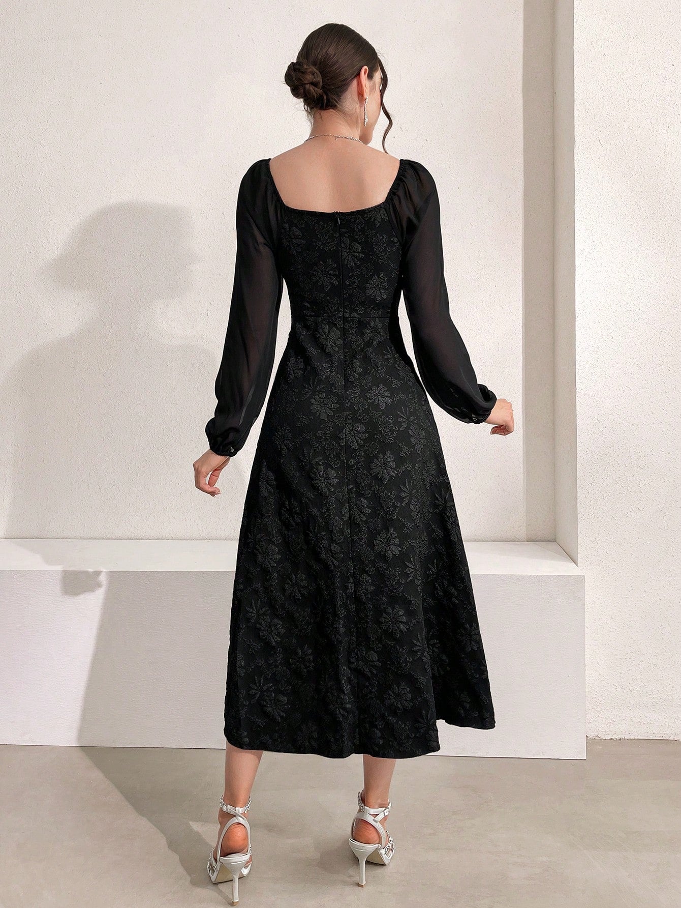 Elegant Floral Jacquard Lantern Sleeve Dress for Spring and Summer