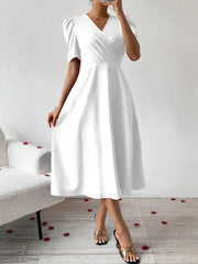 Effortlessly Chic: Solid Color V-Neck A-Line Dress with Waist Belt