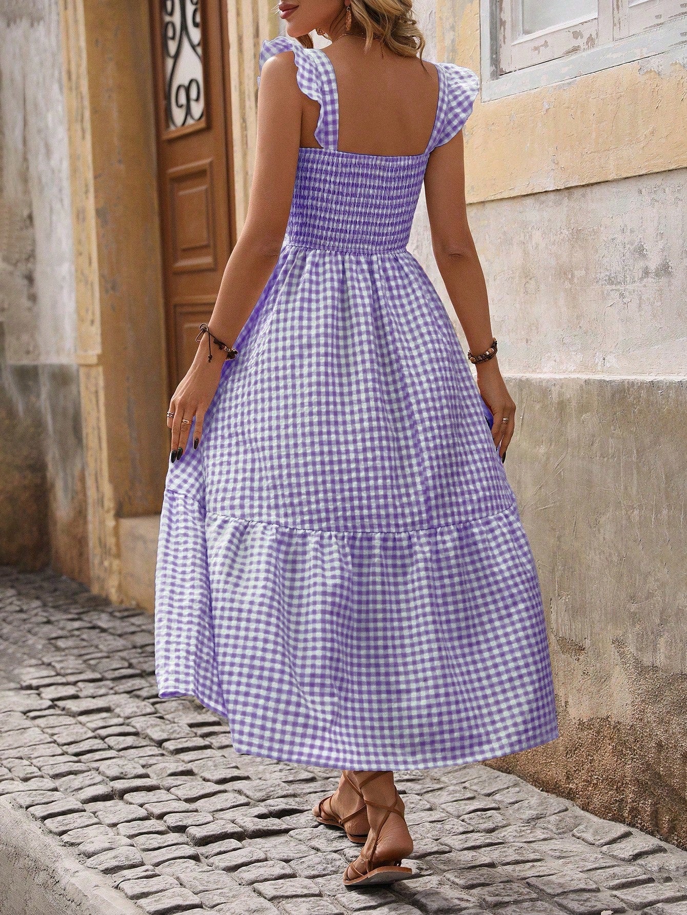 Chic and Sophisticated: Women's Plaid Short Flying Sleeve Dress