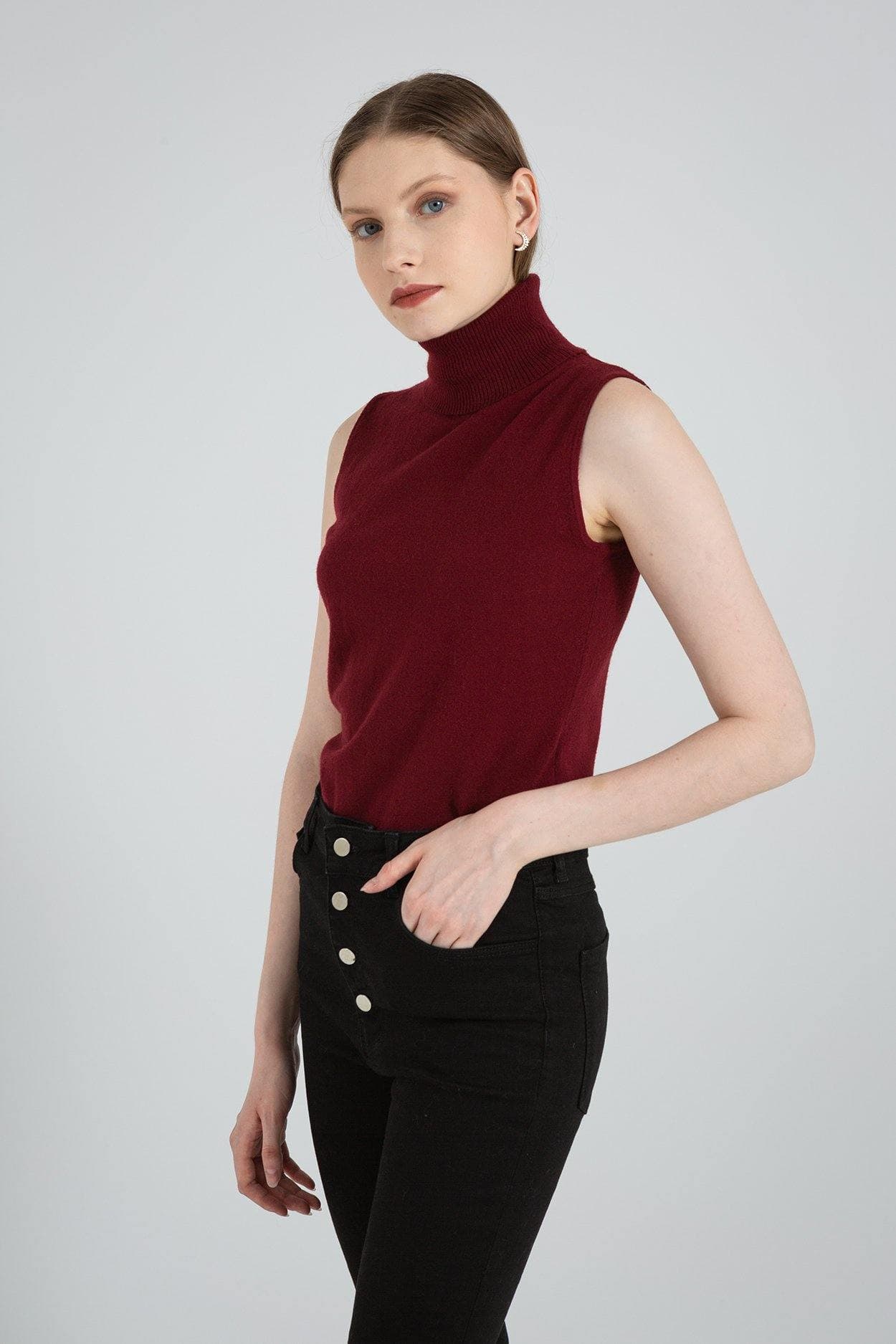 Turtle Neck Sleeveless Knitted Sweater