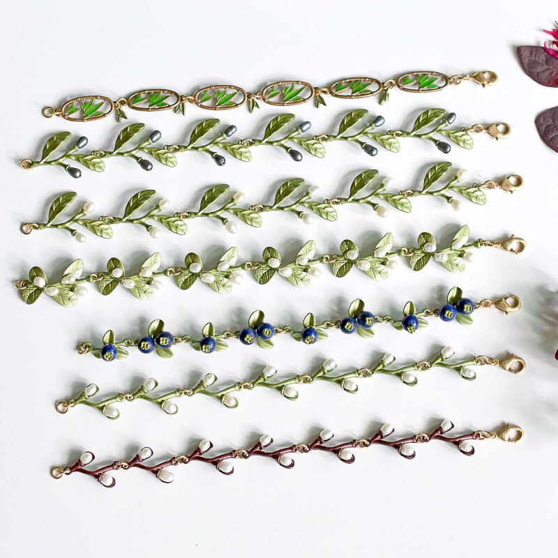 Goblincore Blueberry Pearl Bracelet