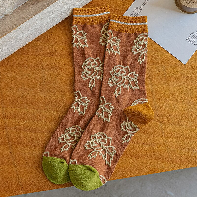 Asymmetric Retro Jacquard Socks