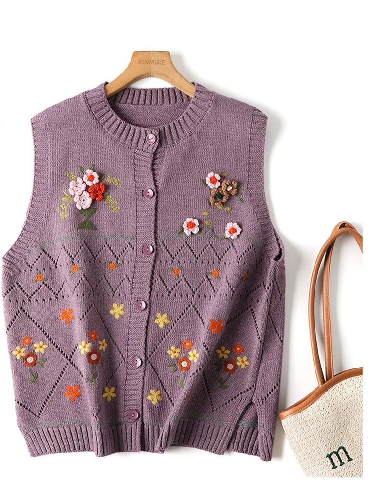 Blossom Array Knit Collection