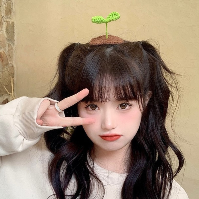 Goblincore Hand-Woven Grass Hairpin