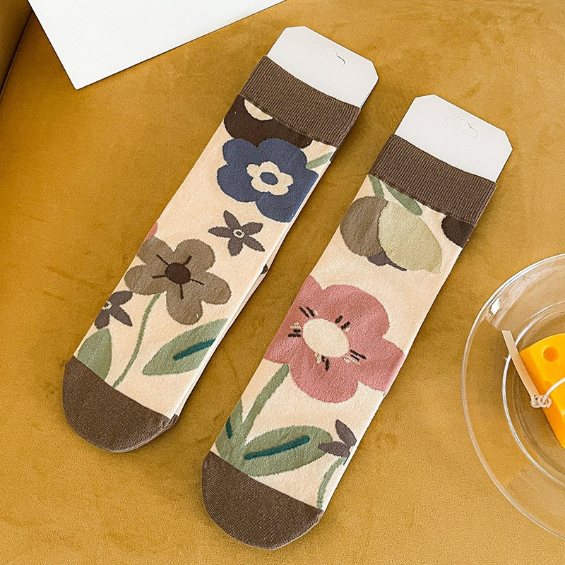 Asymmetric Retro Jacquard Socks