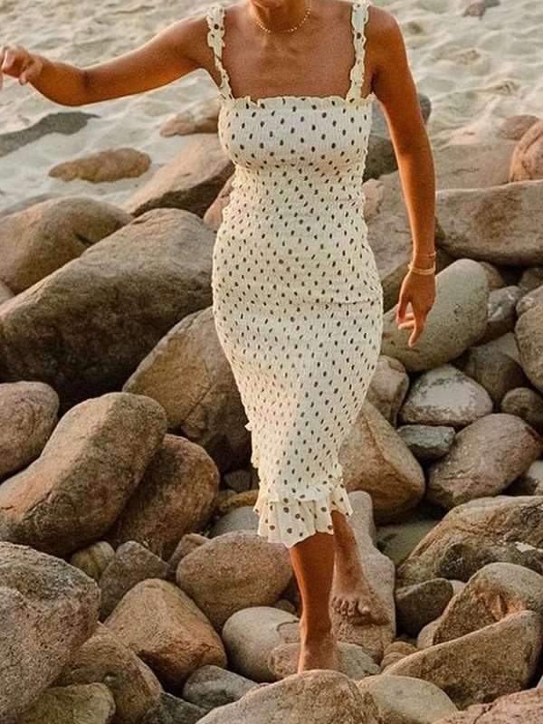 Fashion Wooden ear sling pleated polka dot vacation dress