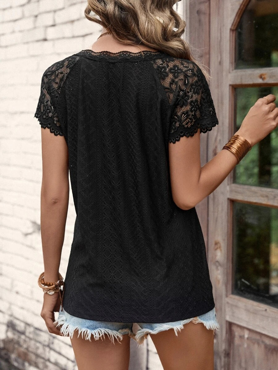 V-Neck Stitching Lace Loose Short-Sleeved T-Shirt