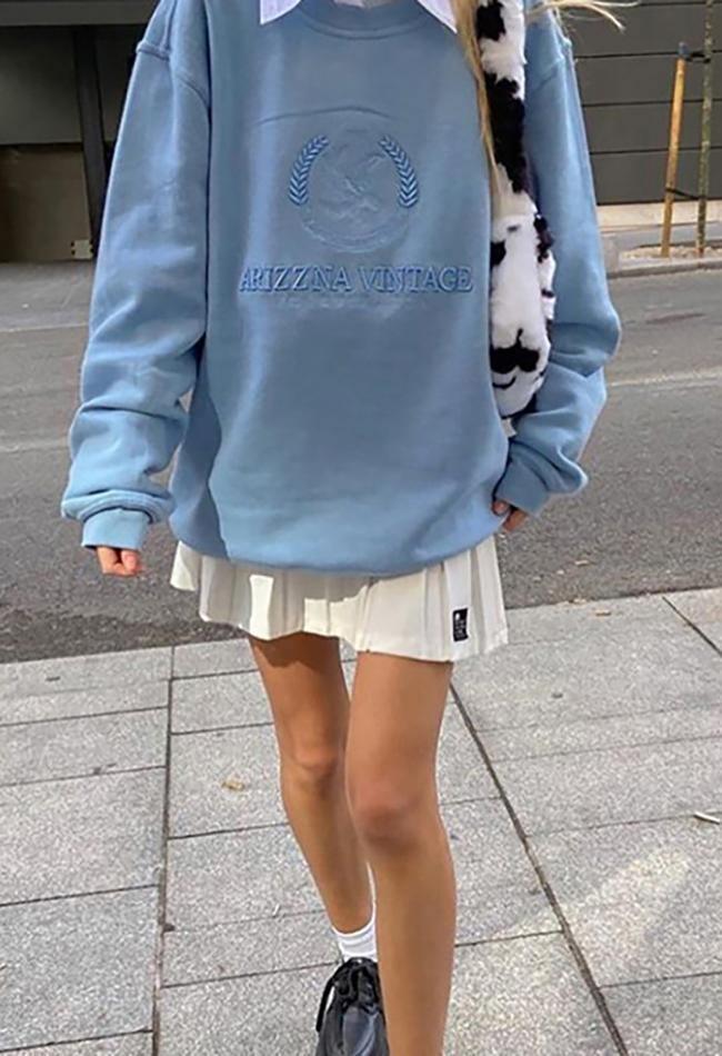 Vintage Embroidered Long Sleeve Sweatshirt