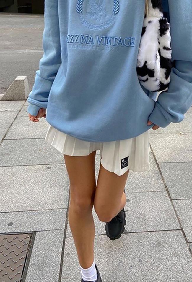 Vintage Embroidered Long Sleeve Sweatshirt